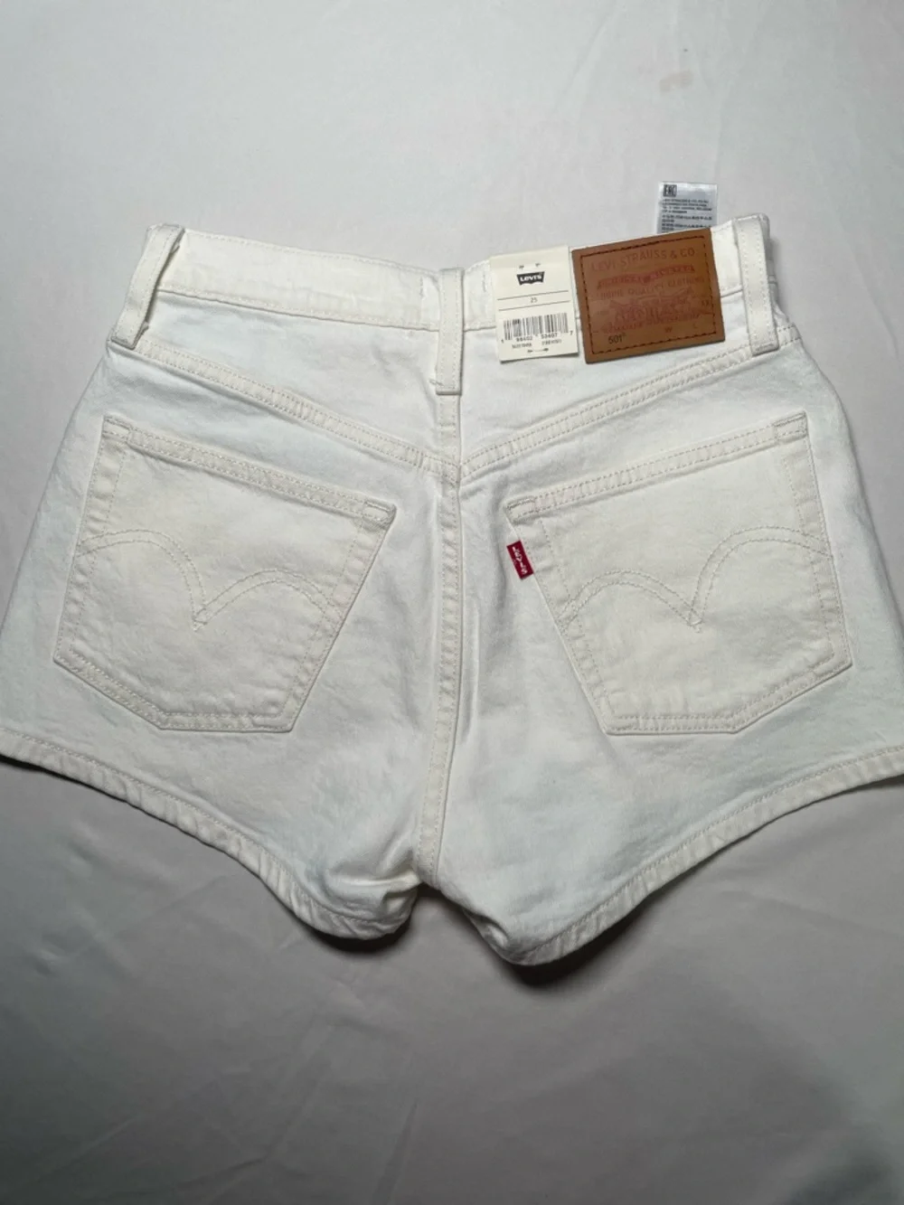 Levi’s Women’s 501 Original Shorts High-Rise White, Size 25, Brand NWT - Picture 5 of 8